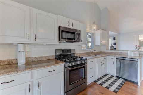1035 Johanna Dr, Ballwin, MO 63021 photo 7