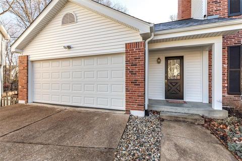 636 Crofton Circle Ct, Ballwin, MO 63021 photo 6