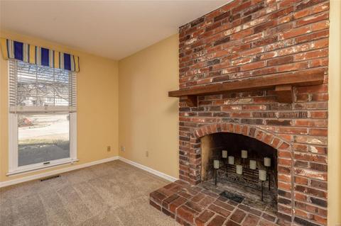 636 Crofton Circle Ct, Ballwin, MO 63021 photo 12