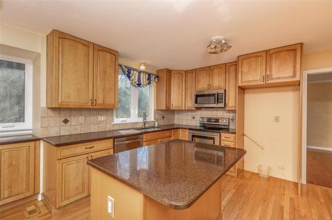 636 Crofton Circle Ct, Ballwin, MO 63021 photo 17