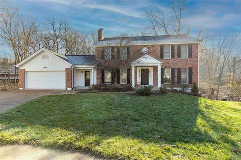 636 Crofton Circle Ct, Ballwin, MO 63021 photo 1