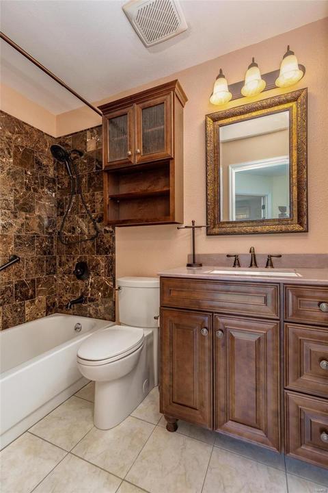 636 Crofton Circle Ct, Ballwin, MO 63021 photo 42