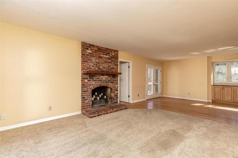 636 Crofton Circle Ct, Ballwin, MO 63021 photo 9