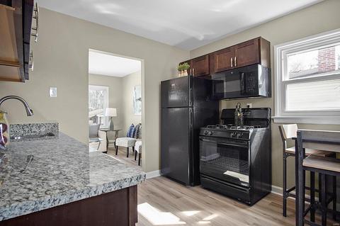 461 Rosedale Ter, Ballwin, MO 63021 photo 5