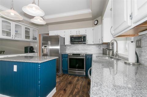 1072 Chatelet, Saint Louis, MO 63135 photo 17