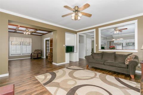 1072 Chatelet, Saint Louis, MO 63135 photo 14