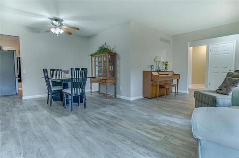 201 Morewood, Manchester, MO 63011 photo 4