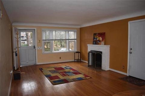 327 Carson Rd, Saint Louis, MO 63135 photo 4