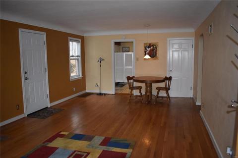 327 Carson Rd, Saint Louis, MO 63135 photo 3