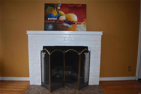 327 Carson Rd, Saint Louis, MO 63135 photo 6