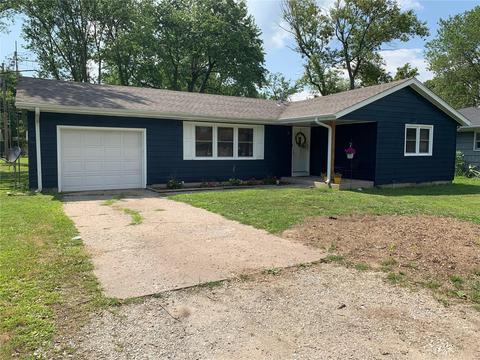 809 S Rollins, Centralia, MO 65240 photo 1