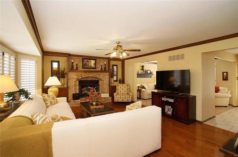 961 Westrun Dr, Ballwin, MO 63021 photo 10