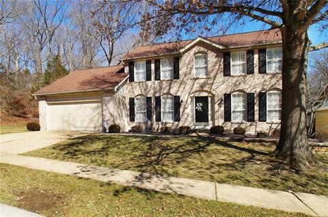 961 Westrun Dr, Ballwin, MO 63021 photo 2