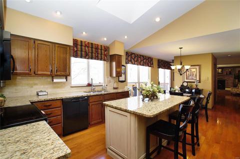 961 Westrun Dr, Ballwin, MO 63021 photo 17