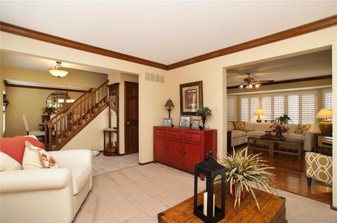 961 Westrun Dr, Ballwin, MO 63021 photo 6
