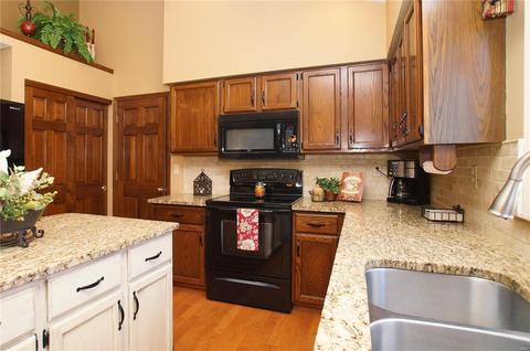 961 Westrun Dr, Ballwin, MO 63021 photo 19