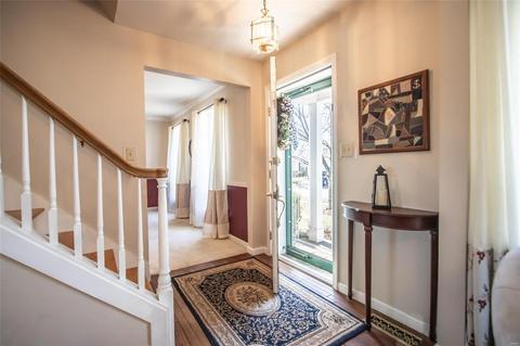 8 Tailor Sq, O'fallon, MO 63368 photo 2
