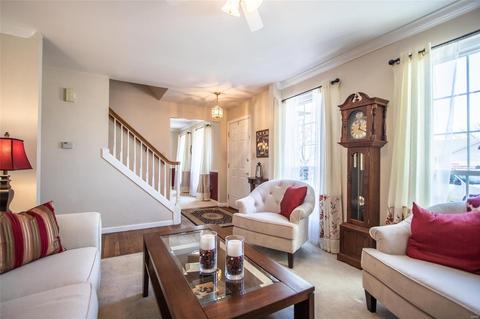 8 Tailor Sq, O'fallon, MO 63368 photo 5