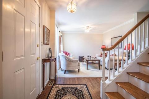 8 Tailor Sq, O'fallon, MO 63368 photo 3