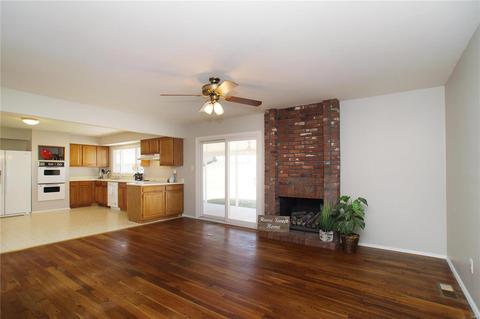 706 Barham Down Dr, Ballwin, MO 63011 photo 6