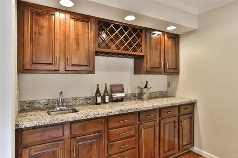 2113 Hickory Dr, Chesterfield, MO 63005 photo 37