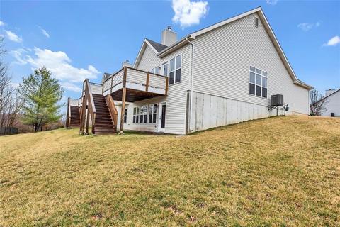 695 Bluffs View Ct, Eureka, MO 63025 photo 3