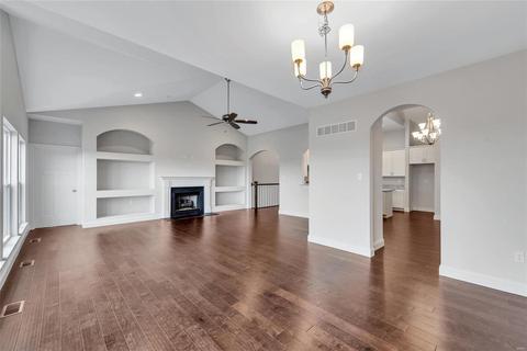 695 Bluffs View Ct, Eureka, MO 63025 photo 10