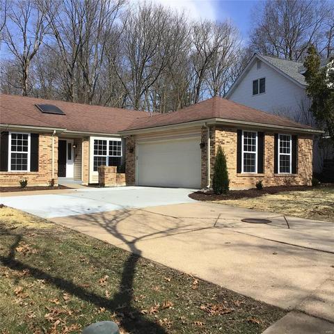893 Sugar Hl, Manchester, MO 63021 photo 2