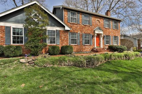 347 Fox Den Dr, Ballwin, MO 63021 photo 2