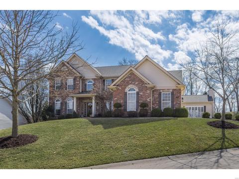 1002 Kiefer Ridge Dr, Ballwin, MO 63021 photo 2