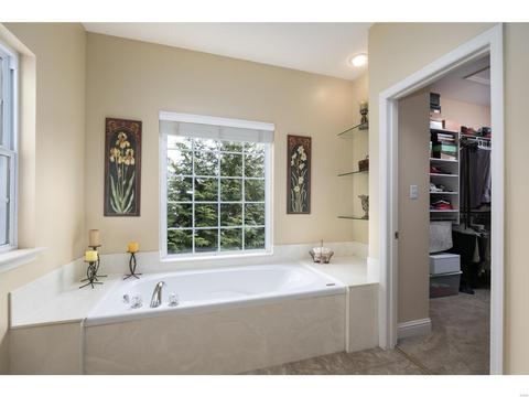 1002 Kiefer Ridge Dr, Ballwin, MO 63021 photo 21