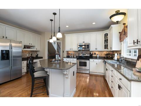 1002 Kiefer Ridge Dr, Ballwin, MO 63021 photo 12