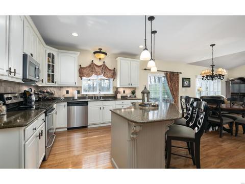 1002 Kiefer Ridge Dr, Ballwin, MO 63021 photo 10