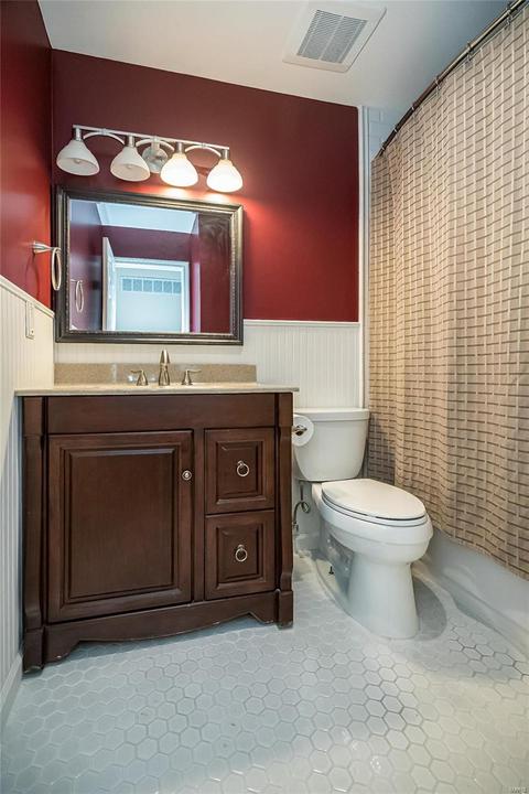 1034 Dutch Mill Dr, Ballwin, MO 63011 photo 23