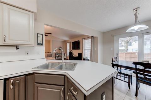 1958 Hedge Dr, O'fallon, MO 63366 photo 11