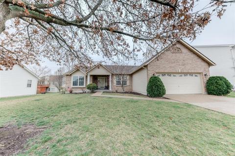 1958 Hedge Dr, O'fallon, MO 63366 photo 2