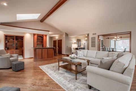 1311 Dietrich Oaks Dr, Ballwin, MO 63021 photo 6