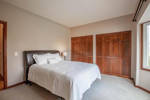 1311 Dietrich Oaks Dr, Ballwin, MO 63021 photo 25