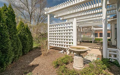 1006 Regency Manor Dr, Ballwin, MO 63011 photo 45