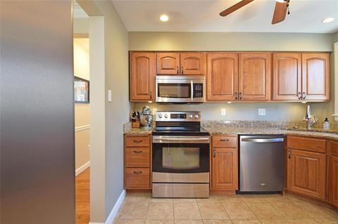 119 Ivy Ct, Ballwin, MO 63011 photo 9