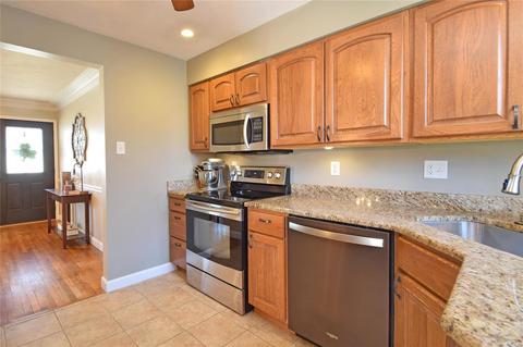 119 Ivy Ct, Ballwin, MO 63011 photo 8