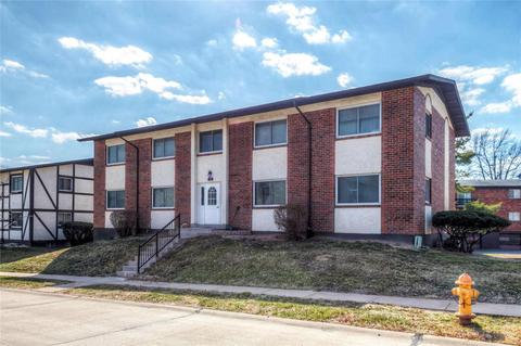 38 Pretoria Dr, Ellisville, MO 63021 photo 2