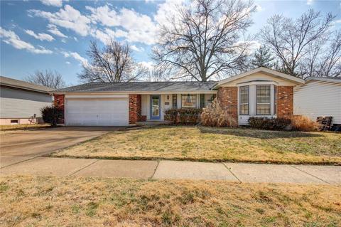 770 Rockridge Dr, Manchester, MO 63021 photo 1