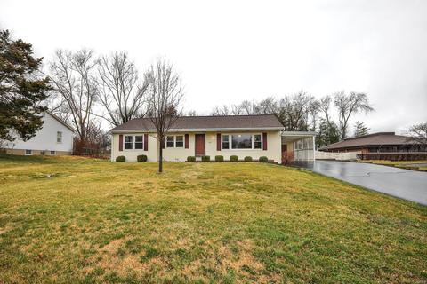 1313 Marsh Ave, Ellisville, MO 63011 photo 1