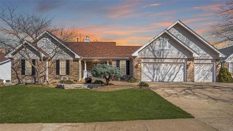 316 Dover Way, Ellisville, MO 63021 photo 2