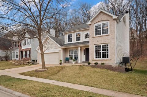 627 Legends View Dr, Eureka, MO 63025 photo 2