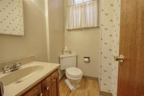 7134 Pershing Ave, Saint Louis, MO 63130 photo 9