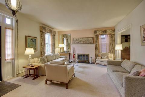 7134 Pershing Ave, Saint Louis, MO 63130 photo 3