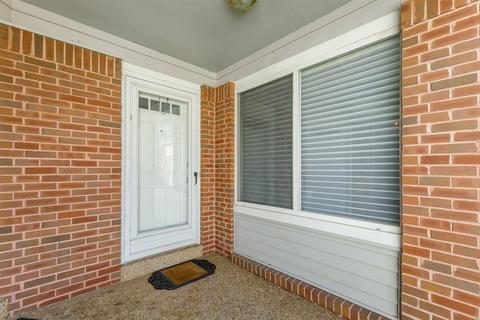 1771 Highview Cir, Ballwin, MO 63021 photo 2