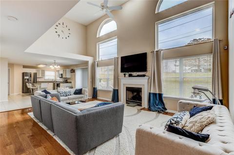 12 Eagle Spur Ct, Saint Charles, MO 63303 photo 3